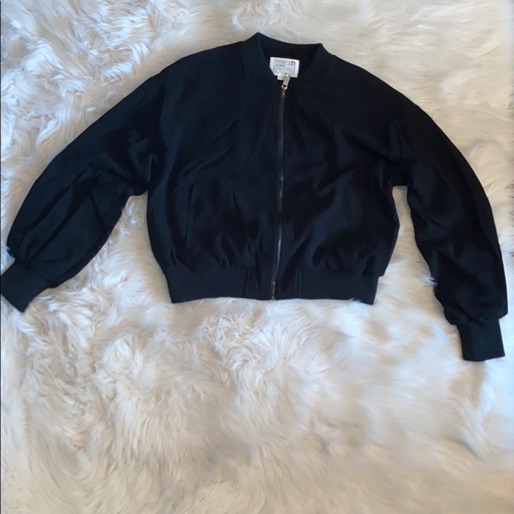 Puffy sleeve bomber jacket